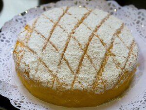 TARTA-DE-YEMA-DE-MAZAPAN.jpeg Tarta de Yema de Mazapán - Imagen 1